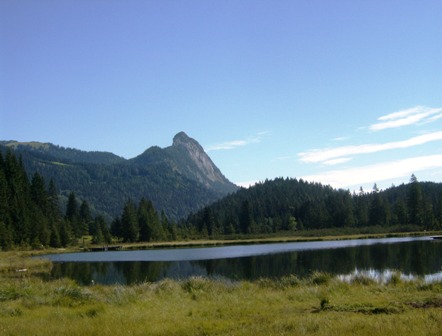 Spechtensee mit dem Blick zum Hochmbling