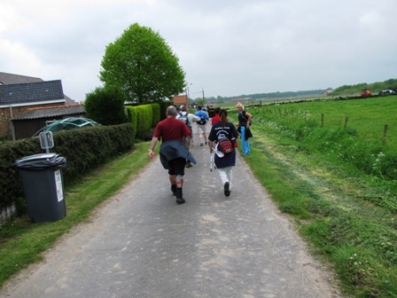 Blick über die Wanderer in Dudzele