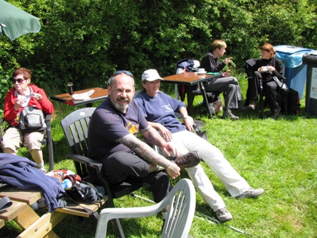 Eine weitere Rast in Scharebrug - nochmals werden die Füße gelüftet