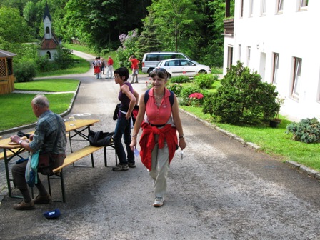 Auch Marianne von den Wanderfreunden aus Rodingersdorf ist unterwegs