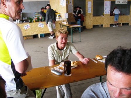 Christa hats nun auch geschafft und stärkt sich wohlverdient