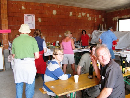 An der Labestelle in Lanzendorf...