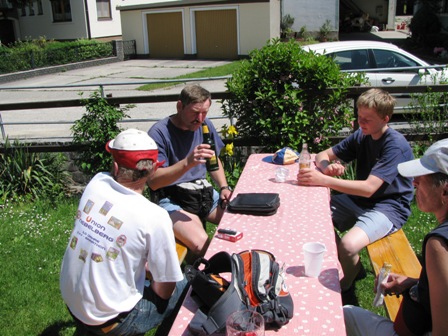 An der K+L in Furth werden die leeren Tanks aufgefüllt