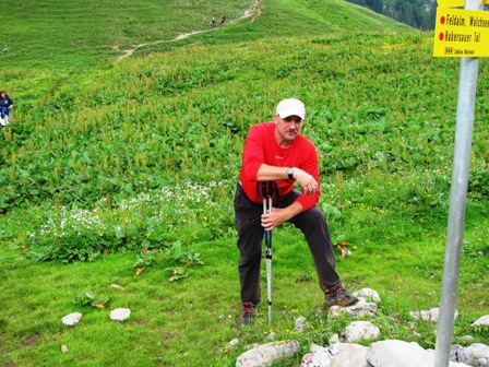 Christian Laczkovits schnauft vor dem letzten Anstieg nochmals kräftig durch