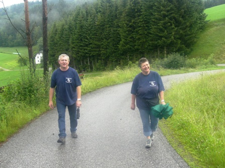 Hans und Eva im ersten Anstieg...