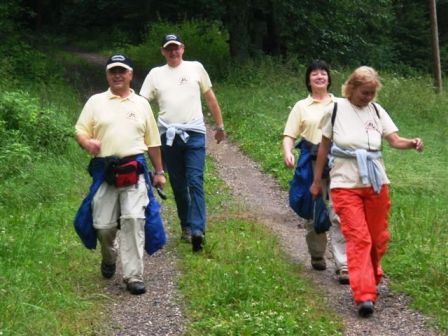 Die Freistädter Wanderkollegen sind ebenfalls flott unterwegs