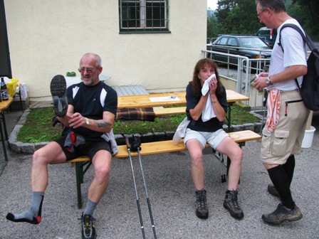 Zeigt her eure Füße - hat unser Zirberl da etwa eine Träne im Auge