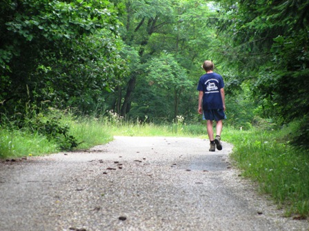 Mühelos hat Klein-Gerhard den Gipfel als Erster erklommen