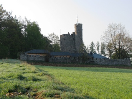 Eine weitere schöne Burg auf dem Weg