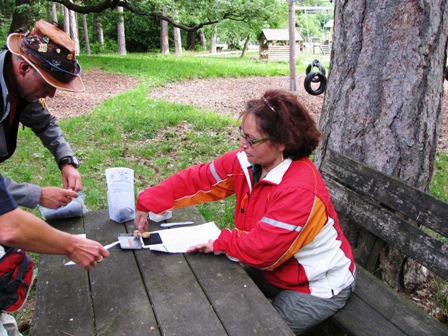 Bei der 1. K+L in Gießhübl nach 7,1 km wird erstmals kontrolliert