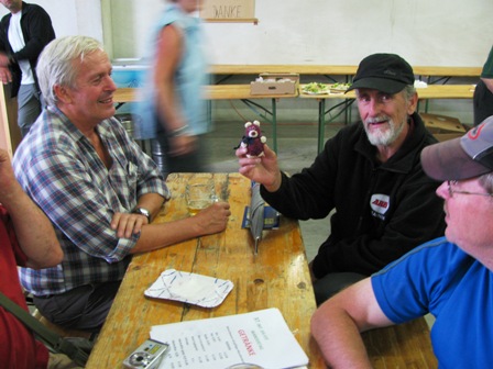 Welchen Bären will uns der Eberhard da aufbinden?