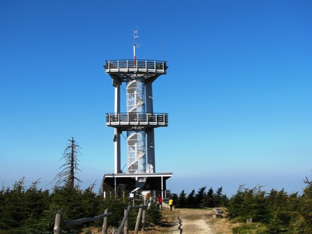 Nahaufnahme vom Aussichtsturm
