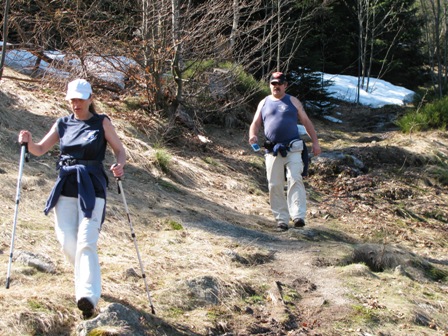 Zirberl und Quaxi flotten Schrittes wieder bergab
