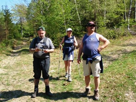 Nochmals ein kurzes Kartenstudium an einer Wegkreuzung