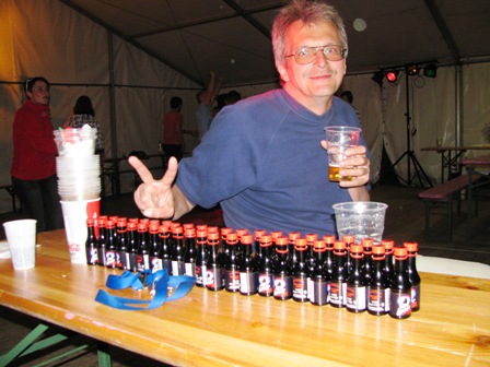 'Made in Austria' - oba zwa homma imma no trunkn!