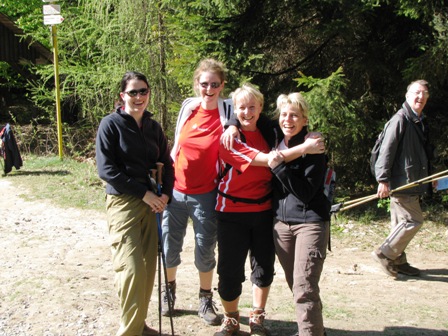Sehr nette, gutgelaunte und attraktive 'Mädels' aus Sachsen begleiten uns ein gutes Stück des Weges