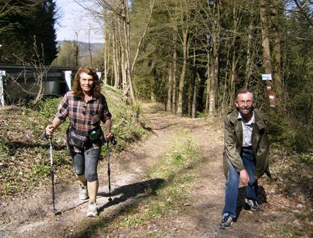 ...Anne und Johannes mit den weichen Knien folgen