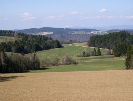 Ein weiterer herrlicher Fernblick bei blauem Himmel