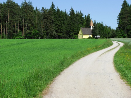 Schöne Kapelle kurz vor dem Ziel bei der Waldschenke