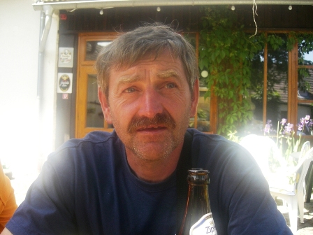 Unser Obmann genießt sein kühles Blondes