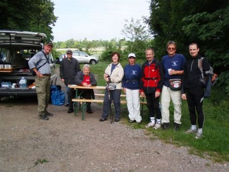 Gruppenfoto der Wanderfreunde Rappottenstein mit den Mitarbeitern der 2.K+L sowie den Preißl's und Harald