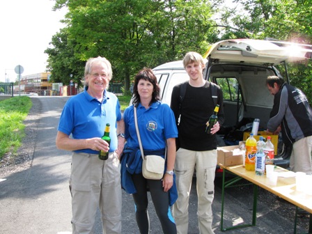 Ebenso wie Max, Andrea und Alexander - 3 Generationen Wanderer aus 1 Familie