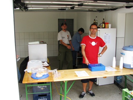 Die sehr freundlichen Helfer der Feuerwehr an der 1. K+L