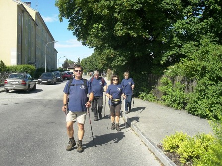 Flott werden die ersten Kilometer runtergespult