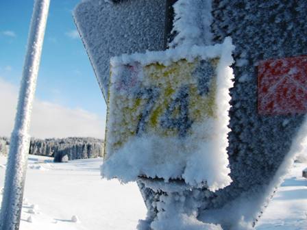 Fast verpasste Abzweigung - die Markierung ist leicht verfroren